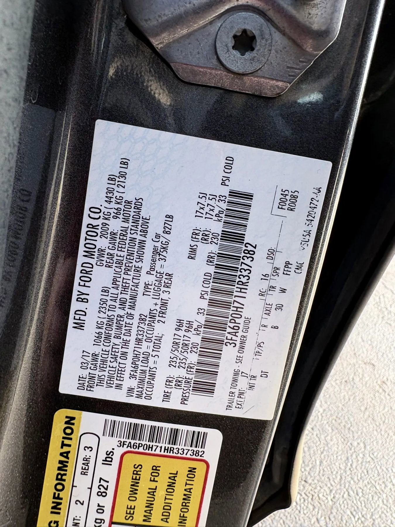Used 2017 Ford Fusion SE image 28
