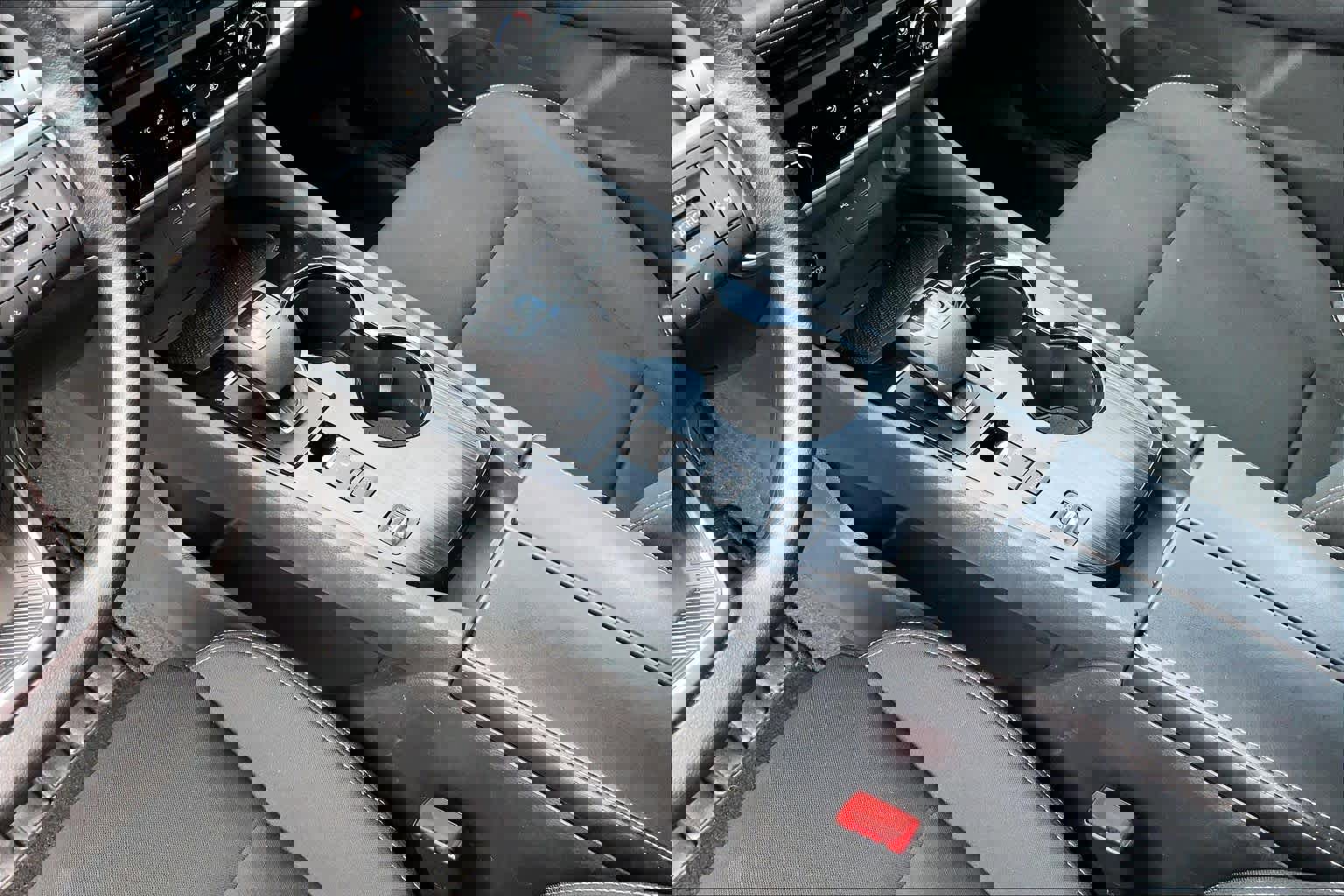 Certified 2025 Nissan Rogue S FWD image 13