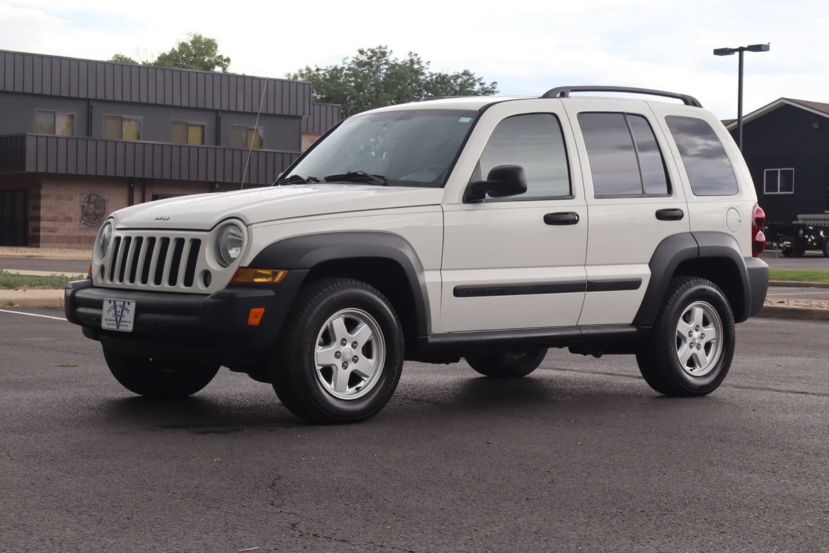 Used 2006 Jeep Liberty Sport AWD/4WD image 11