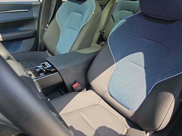 Used 2025 Volvo EX30 Ultra w/ Protection Package Premier AWD/4WD image 18