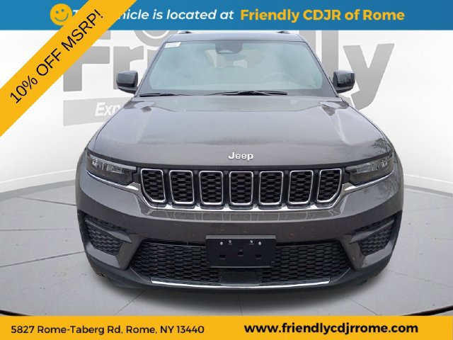 New 2026 Jeep Grand Cherokee Laredo AWD/4WD image 2
