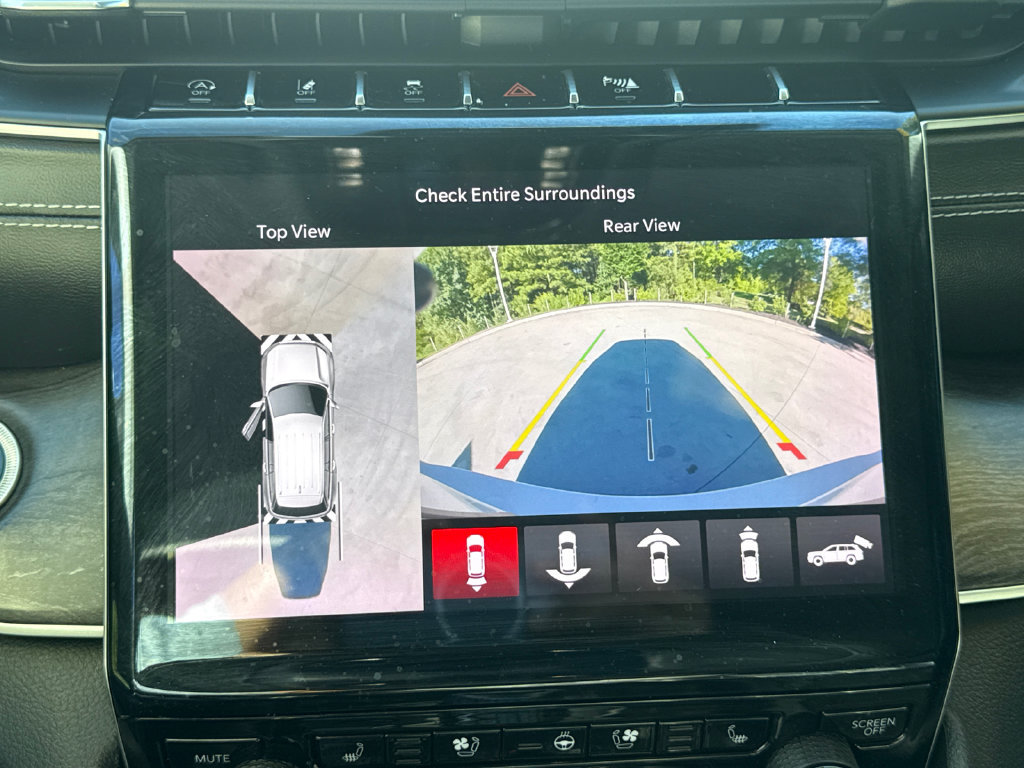 Used 2021 Jeep Grand Cherokee L Limited w/ Luxury Tech Group II AWD/4WD image 27