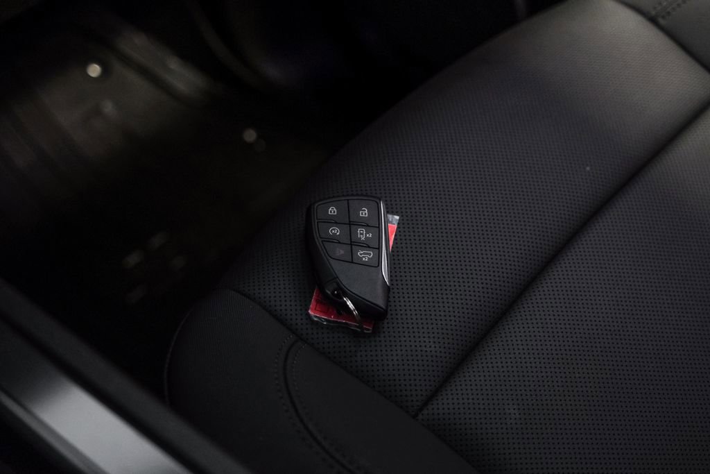 Used 2025 GMC Hummer EV 2X image 56