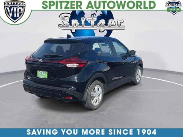 Used 2023 Nissan Kicks S image 9