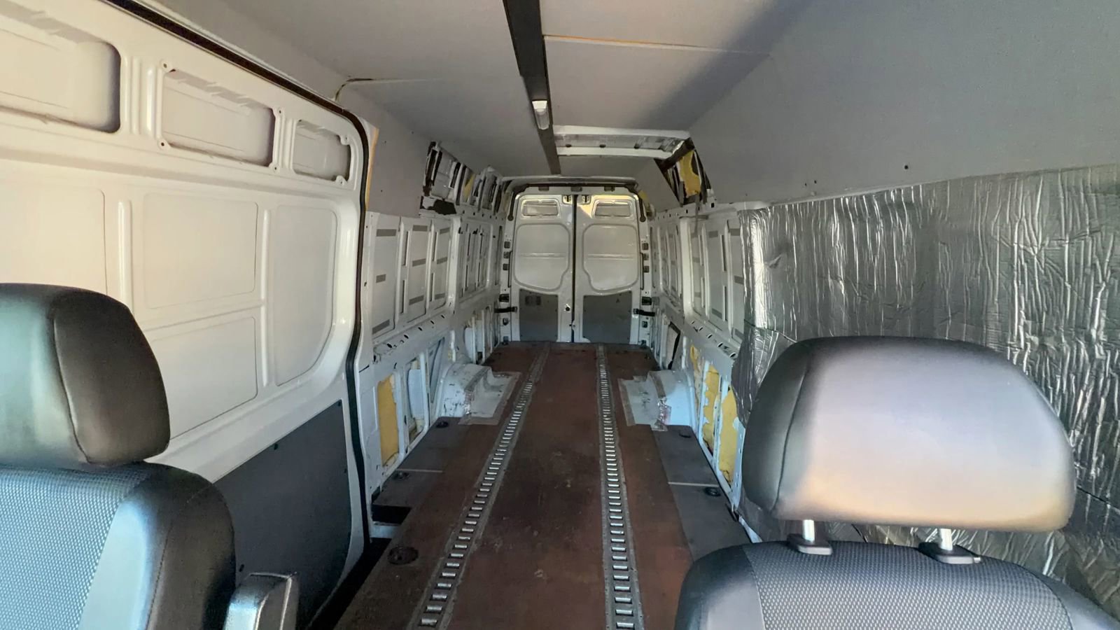Used 2015 Mercedes-Benz Sprinter 3500 image 26
