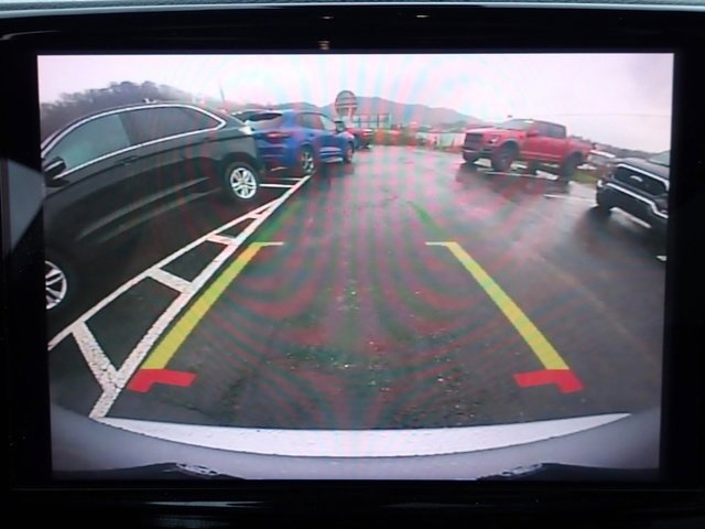 Used 2024 Chrysler Pacifica Touring-L image 27