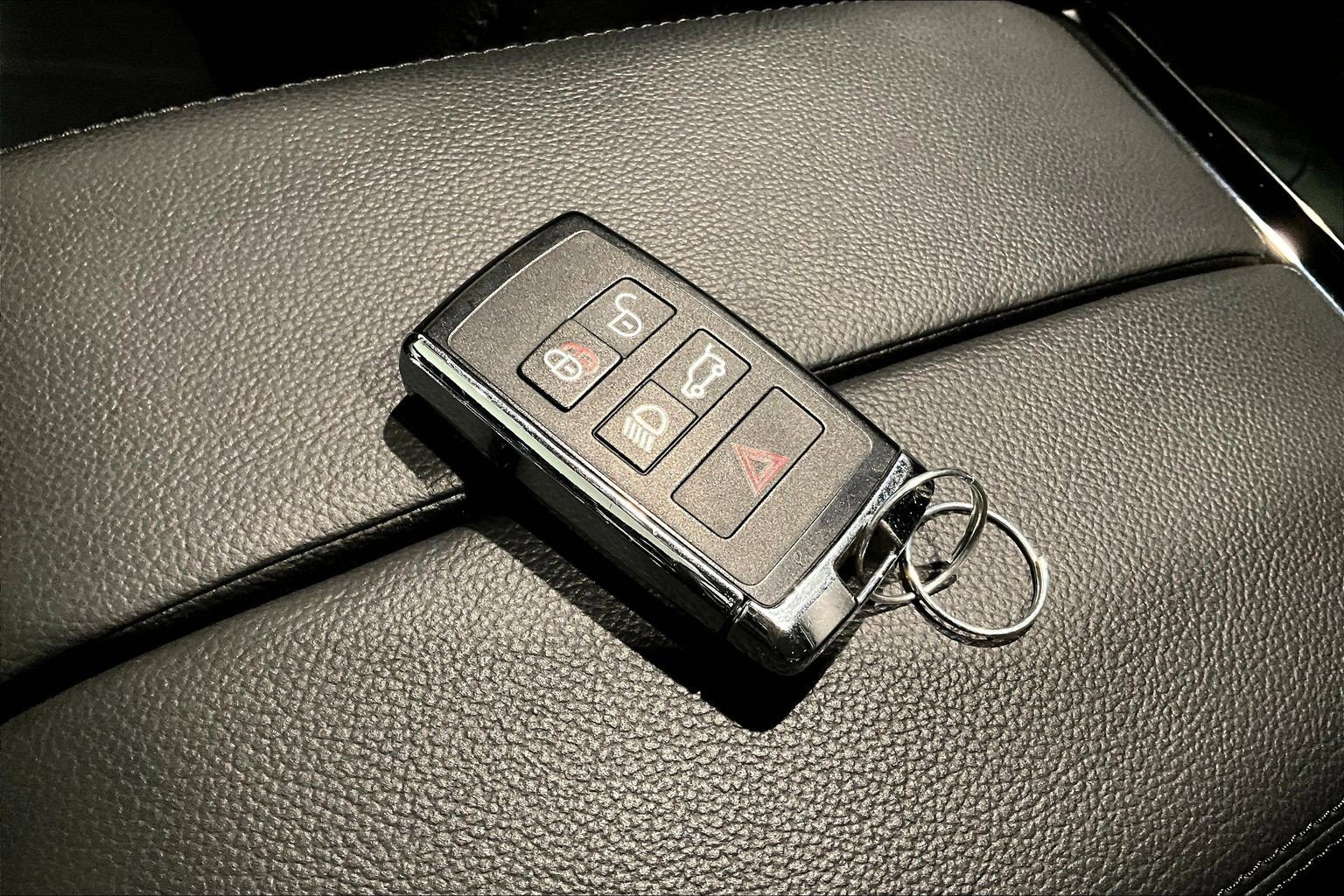 Used 2023 Land Rover Range Rover Evoque R-Dynamic S AWD/4WD image 35