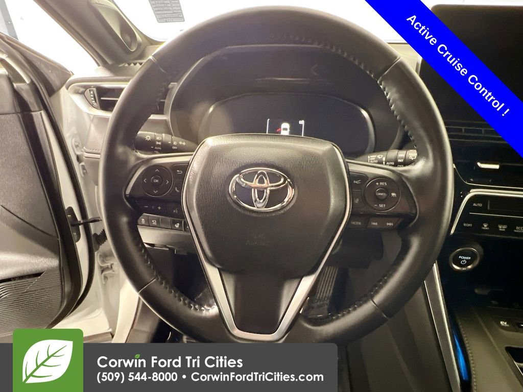 Used 2024 Toyota Venza Limited image 8