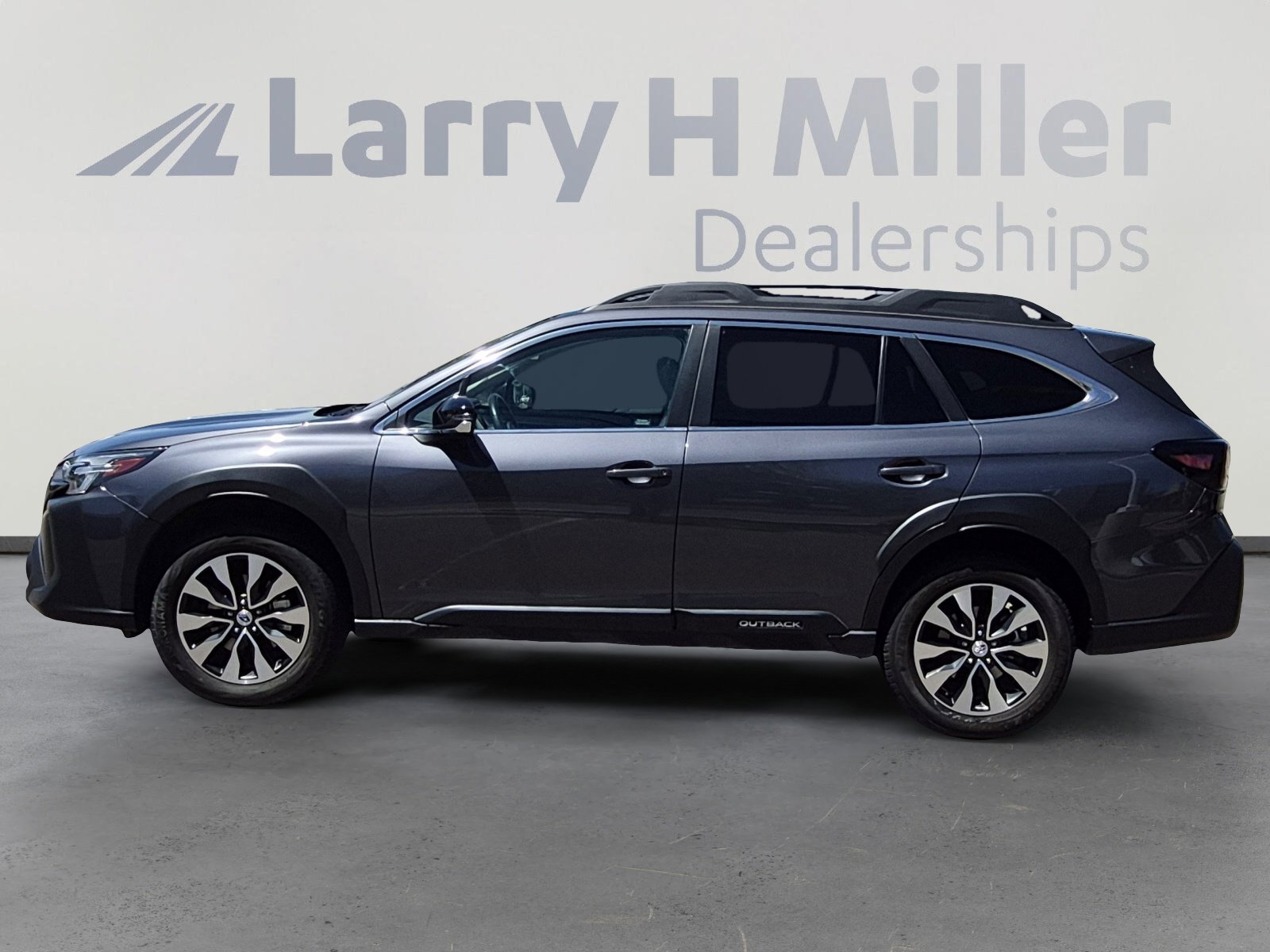 Used 2024 Subaru Outback Limited AWD/4WD image 2