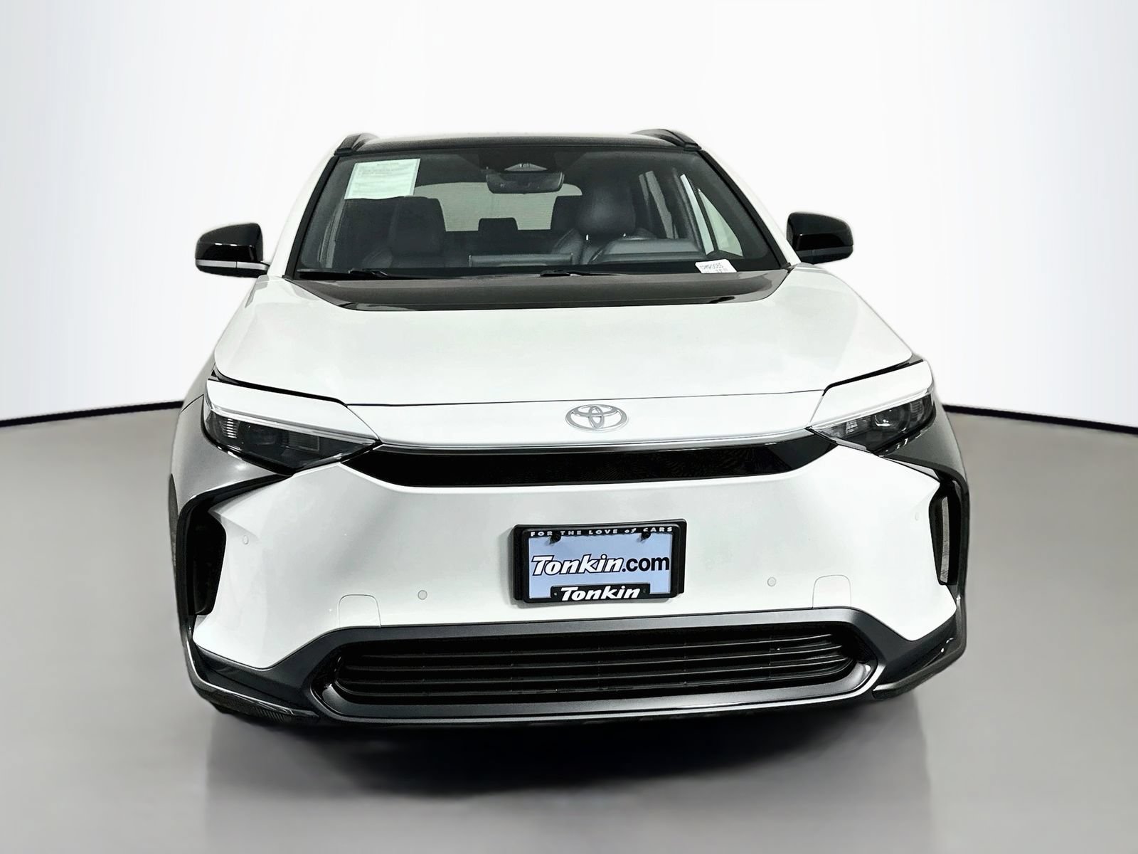 Certified 2023 Toyota bZ4X AWD w/ Weather Package image 2