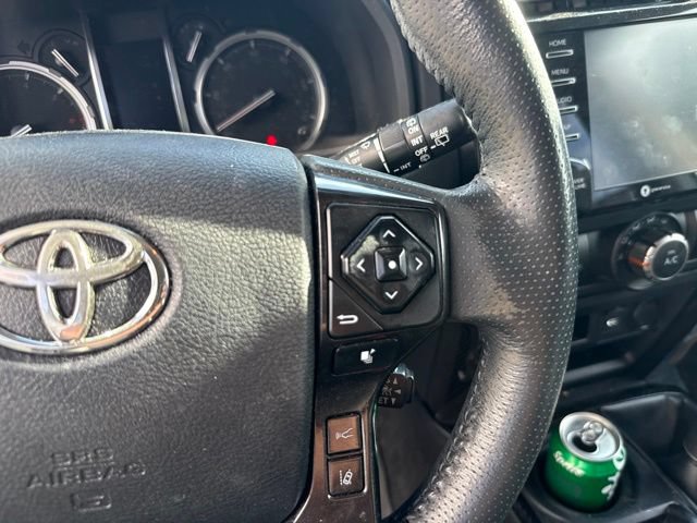 Used 2020 Toyota 4Runner TRD Off-Road Premium w/ Moonroof Package AWD/4WD image 25