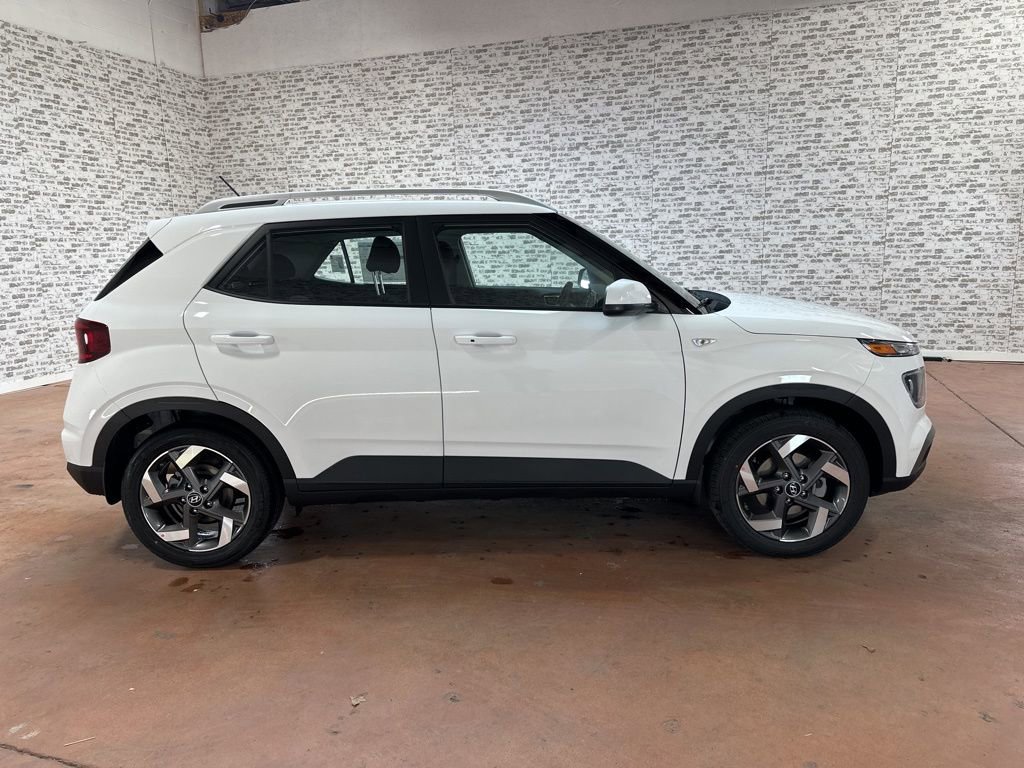 New 2026 Hyundai Venue SEL image 8