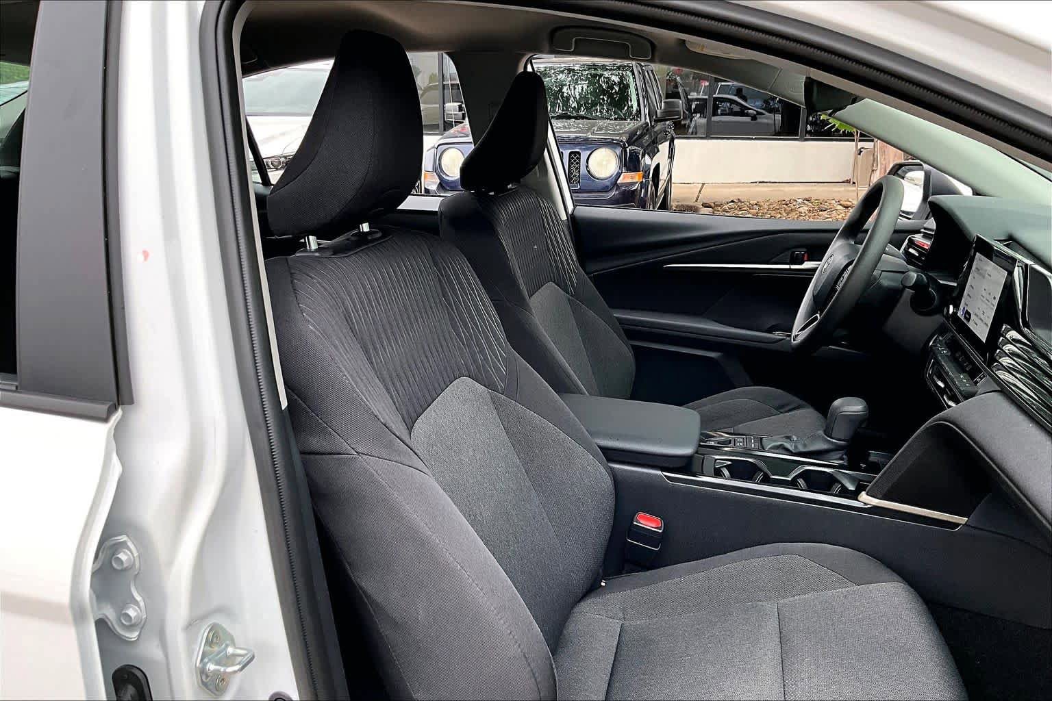 Used 2026 Toyota Camry LE FWD image 9