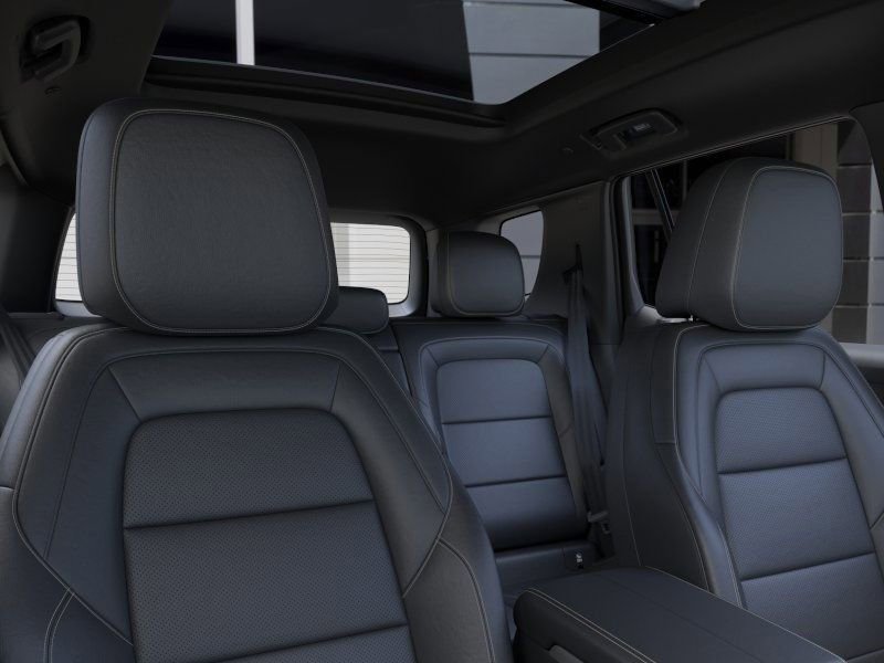 Used 2026 GMC Terrain Elevation w/ Elevation Premium Package FWD image 25