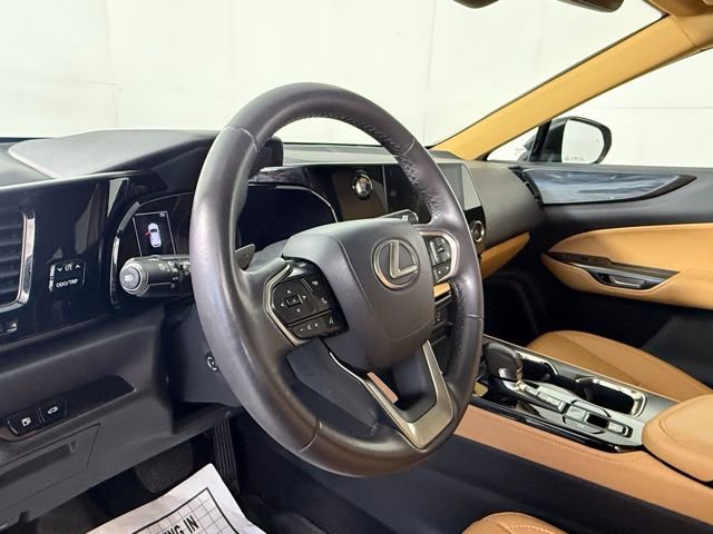 Used 2024 Lexus NX 250 FWD w/ Towing Package (2000 Lbs) image 15