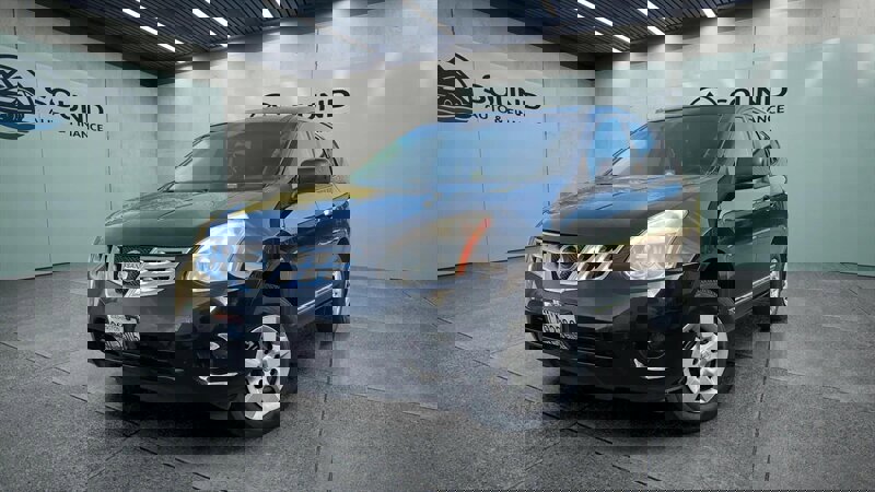 Used 2012 Nissan Rogue S image 1