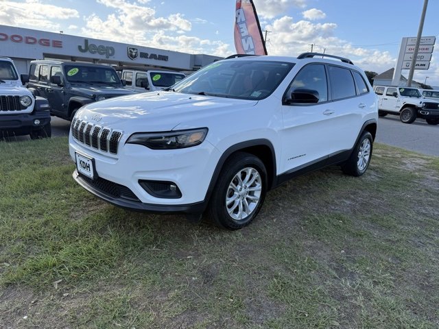 Certified 2022 Jeep Cherokee Latitude Lux image 3