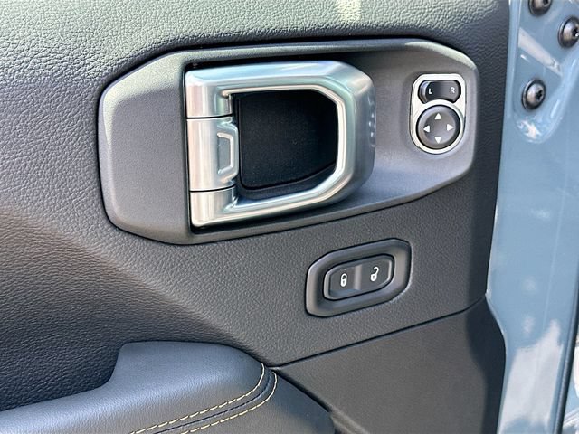 New 2026 Jeep Wrangler Unlimited Sahara AWD/4WD image 14