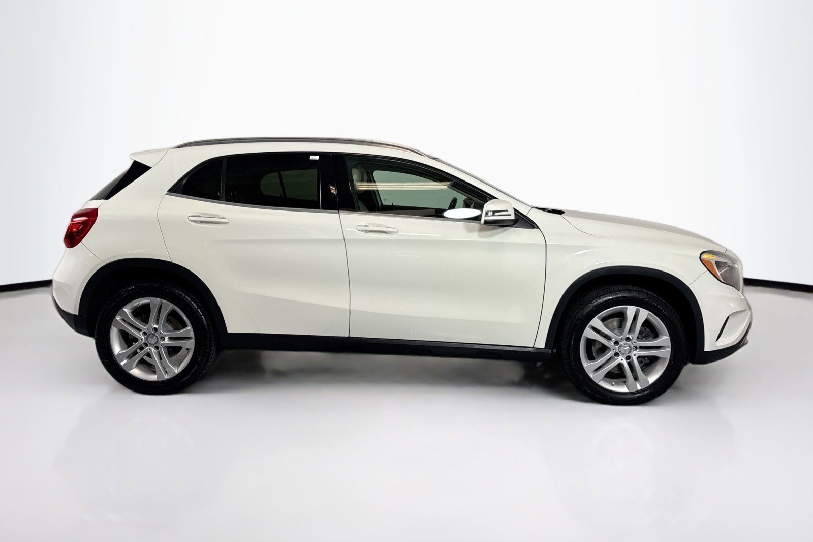 Used 2016 Mercedes-Benz GLA 250 GLA 250 image 4