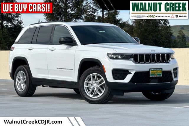 New 2026 Jeep Grand Cherokee Laredo X AWD/4WD image 1