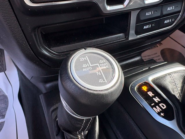 Used 2022 Jeep Wrangler Unlimited Sahara AWD/4WD image 23