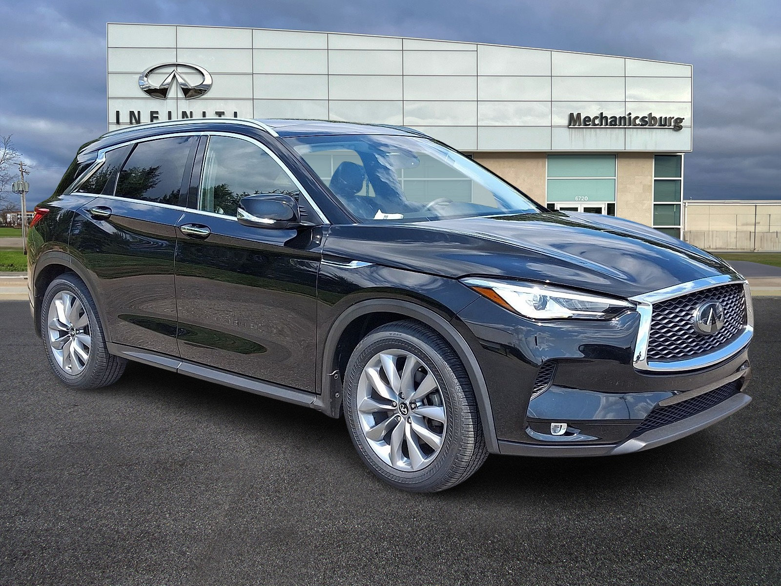 Used 2019 INFINITI QX50 Luxe w/ Navigation Package