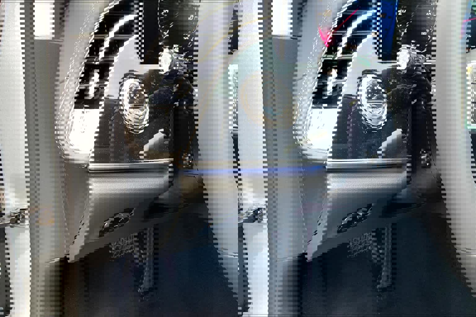 Used 2025 Mercedes-Benz E 350 Sedan image 12