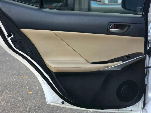 Used 2017 Lexus IS 200t image 26