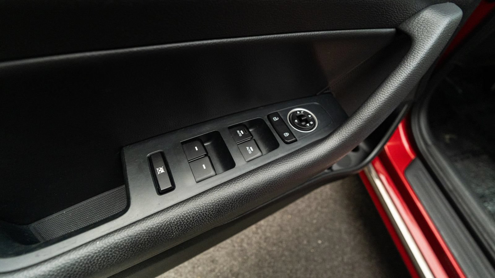 Used 2019 Hyundai Sonata Sport w/ Tech Package 03 FWD image 33