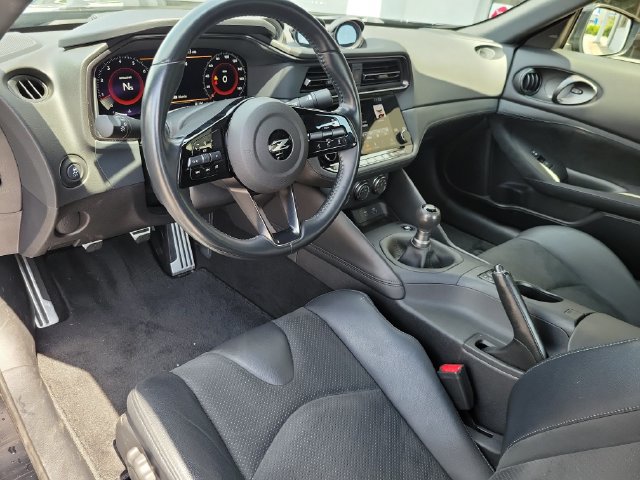 Certified 2025 Nissan Z Performance w/ Floor Mat Package RWD image 26