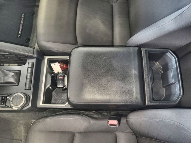 Certified 2024 Toyota Tacoma SR5 AWD/4WD image 21