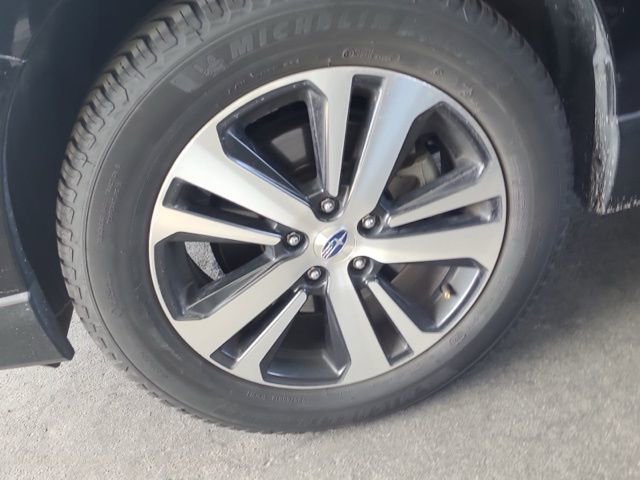 Used 2019 Subaru Outback 3.6R Limited AWD/4WD image 11