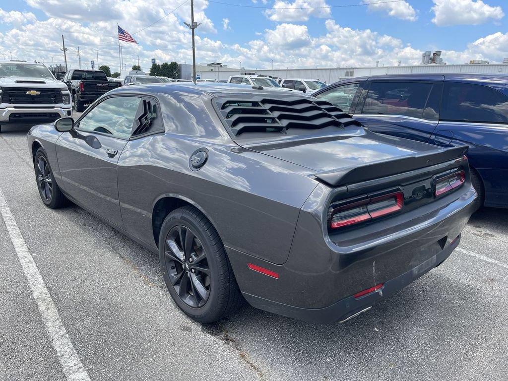 Used 2020 Dodge Challenger GT w/ Blacktop Package AWD/4WD image 9