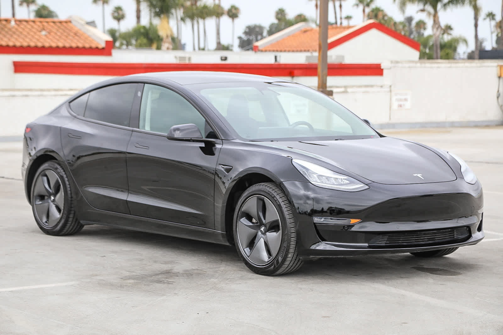 Used 2019 Tesla Model 3 Standard Range Plus RWD image 4