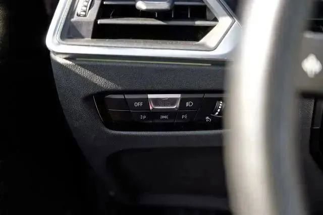 Used 2024 BMW 330i Sedan image 33