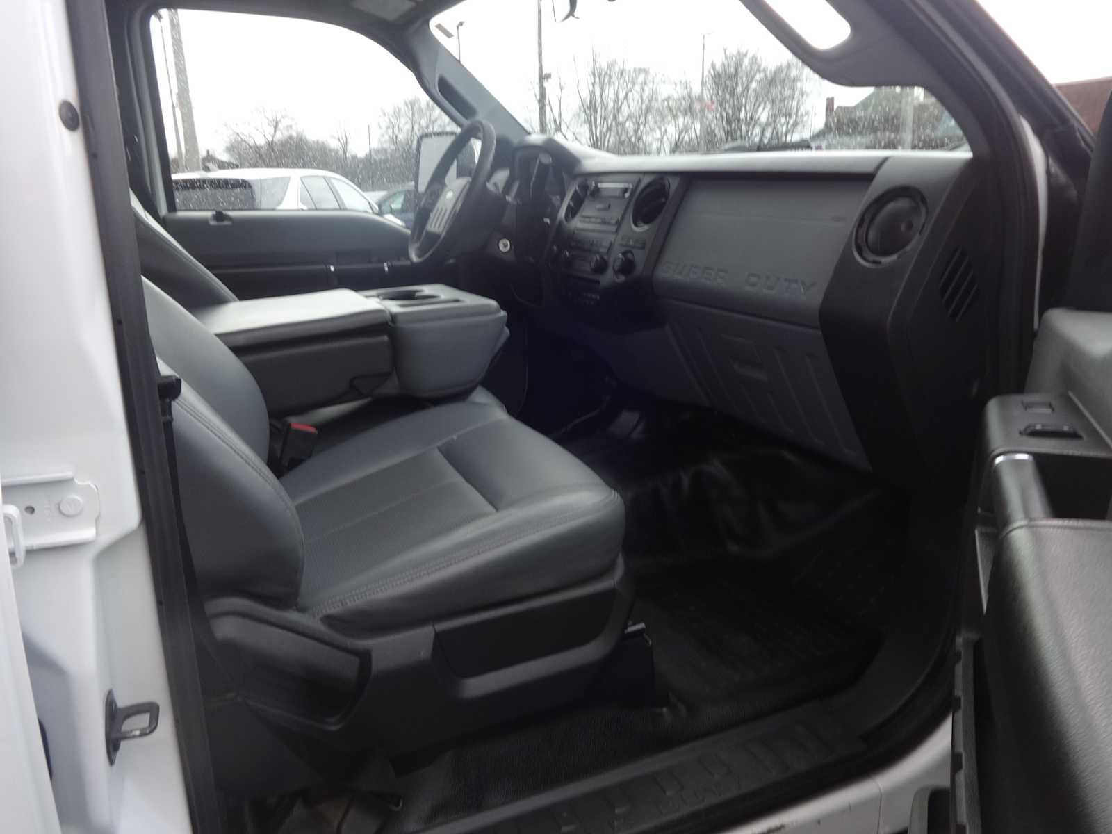 Used 2015 Ford F350 XL w/ Power Equipment Group image 11