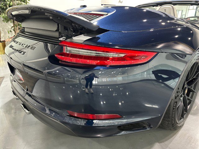 Used 2019 Porsche 911 Carrera GTS RWD image 35