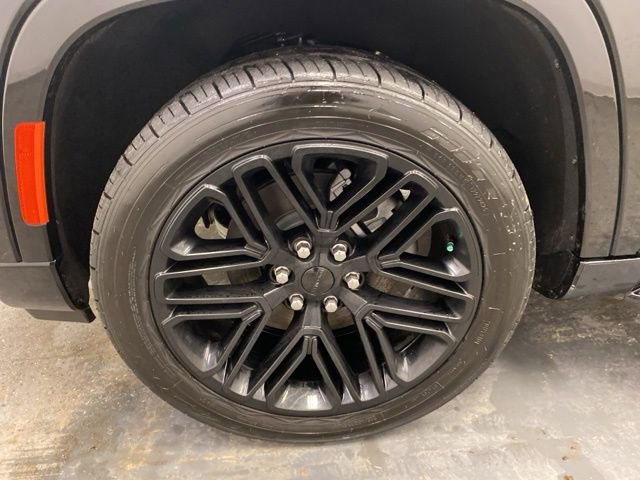 Used 2024 Jeep Wagoneer Series II image 32