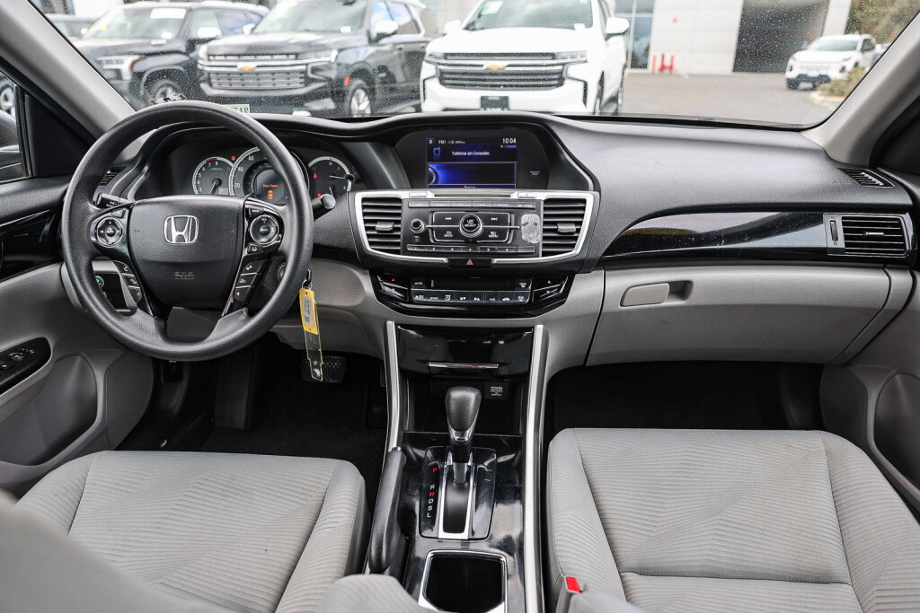 Used 2016 Honda Accord LX image 2