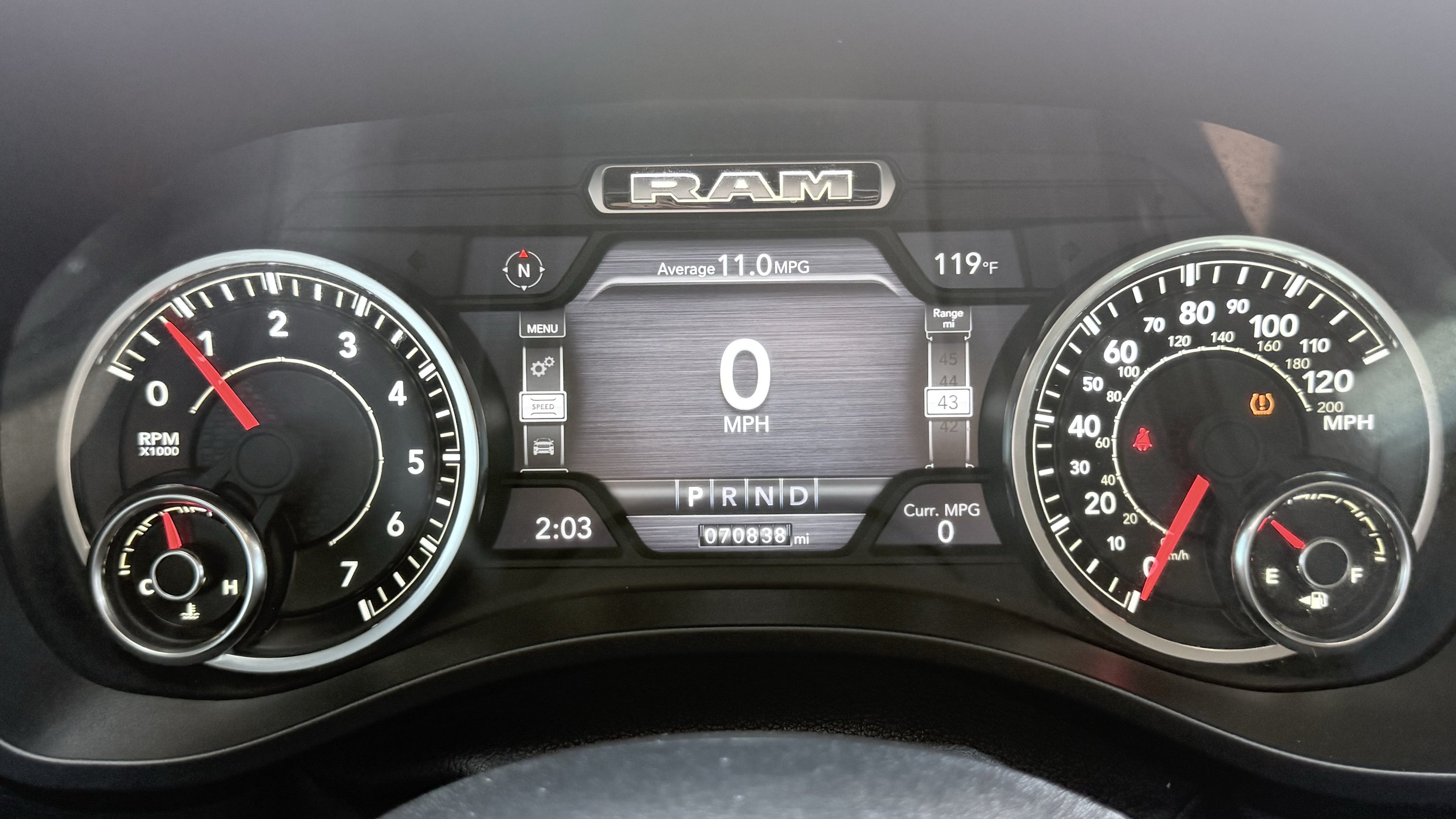 Used 2019 RAM 1500 Laramie RWD image 5