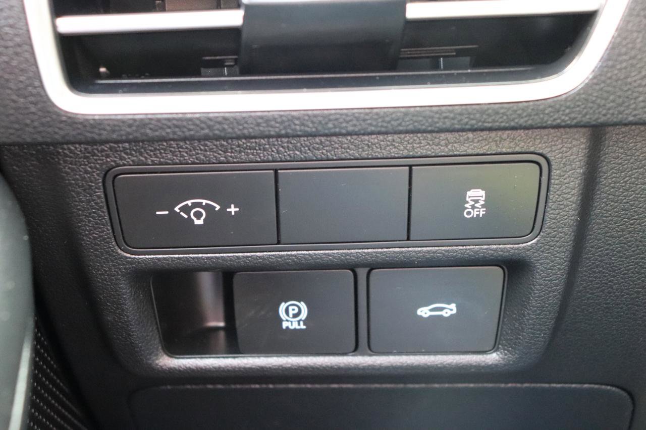 Used 2025 Hyundai Sonata SEL FWD image 42