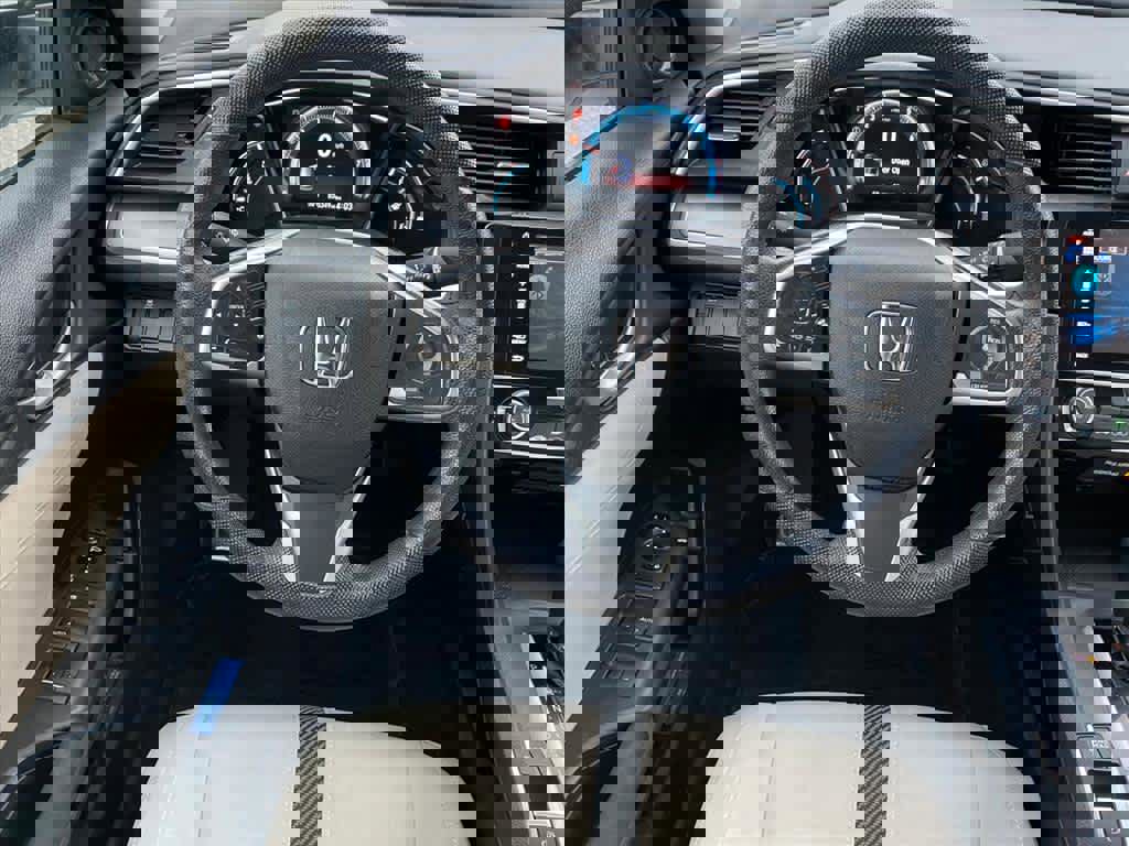 Used 2018 Honda Civic EX image 7