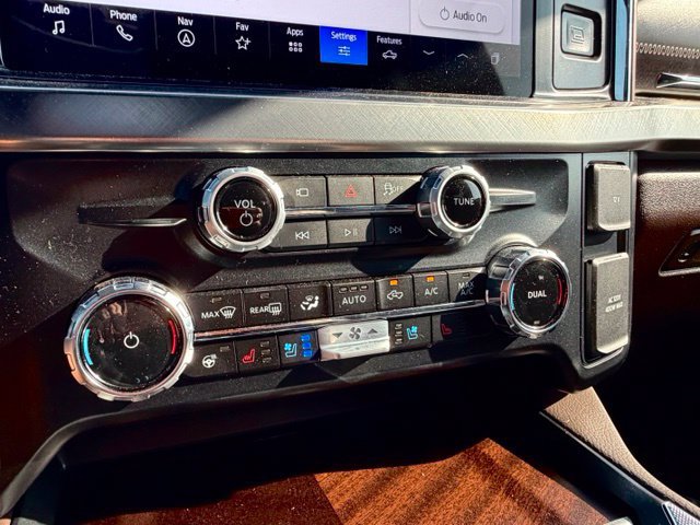 Certified 2025 Ford F450 King Ranch w/ FX4 Off-Road Package AWD/4WD image 11