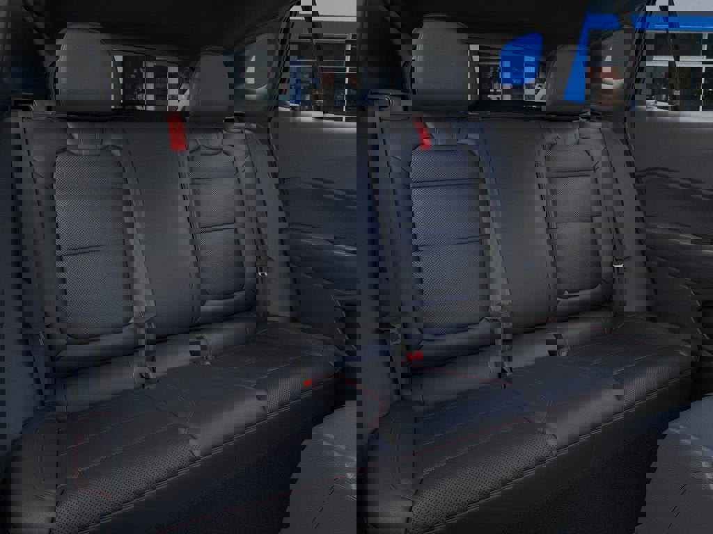 New 2025 Chevrolet Trax RS w/ Sunroof Package image 17