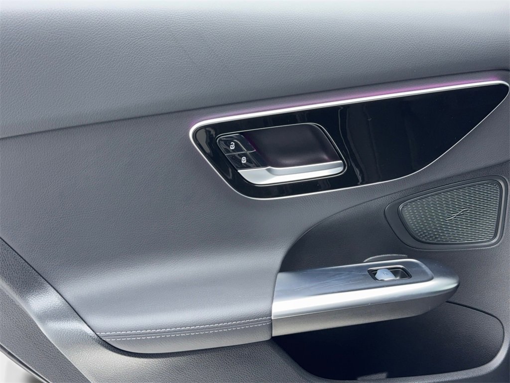 Used 2025 Mercedes-Benz C 300 Sedan image 44