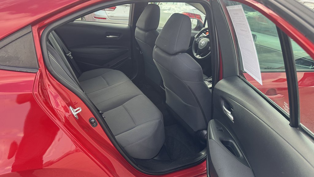 Used 2020 Toyota Corolla LE image 25