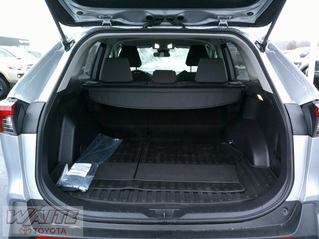 Used 2025 Toyota RAV4 XLE image 23