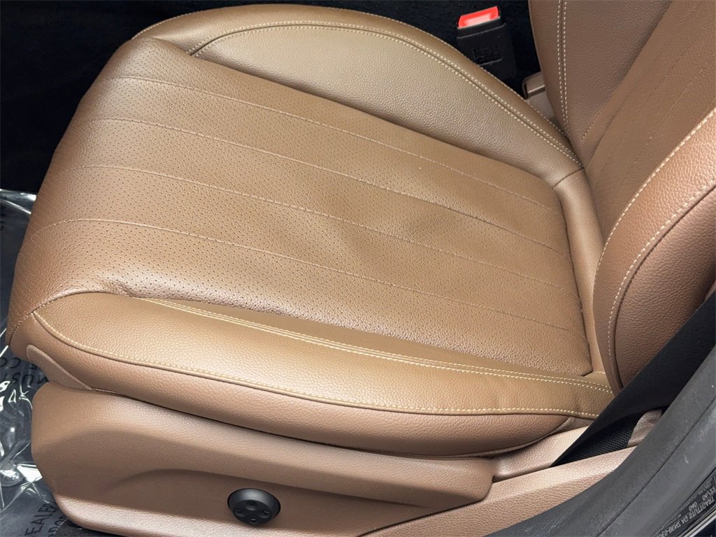 Used 2022 Mercedes-Benz E 350 Sedan w/ Driver Assistance Package image 38