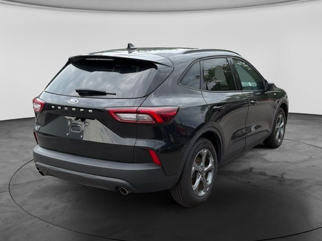 Used 2025 Ford Escape ST-Line FWD image 9