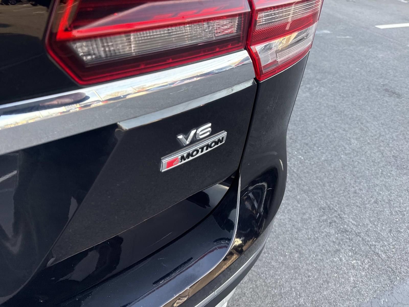 Used 2019 Volkswagen Atlas SEL image 6